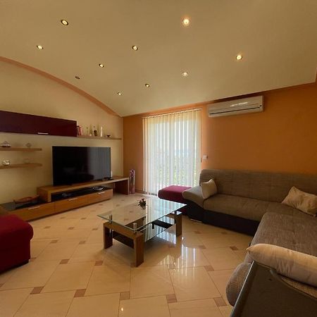 Apartment Edita Plano Trogir With Private Pool Kültér fotó
